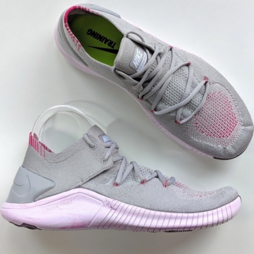 Women’s Nike 8 Flyknit Sneaker